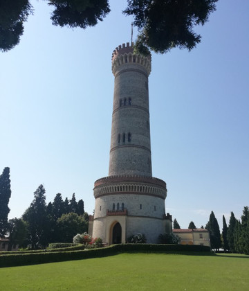 Torre di San Martino-San Martino della Battaglia必去景点