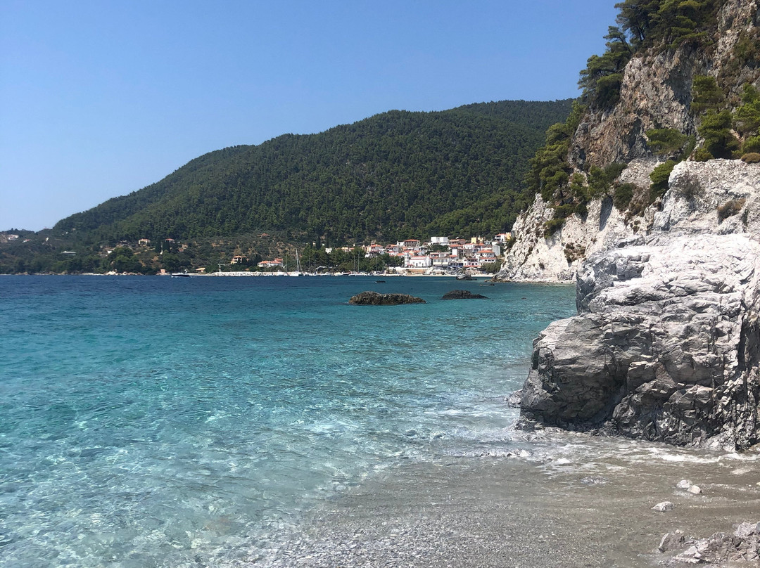 Hovolo Beach景点图片