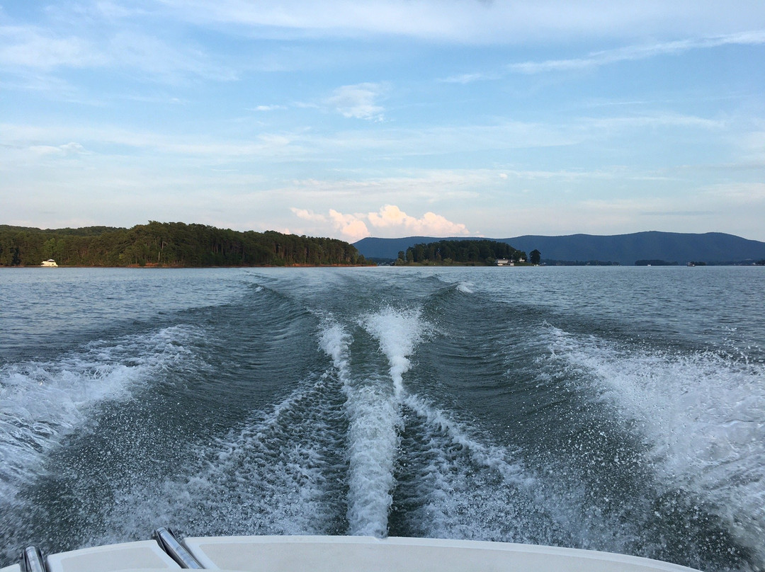 Smith Mountain Lake景点图片