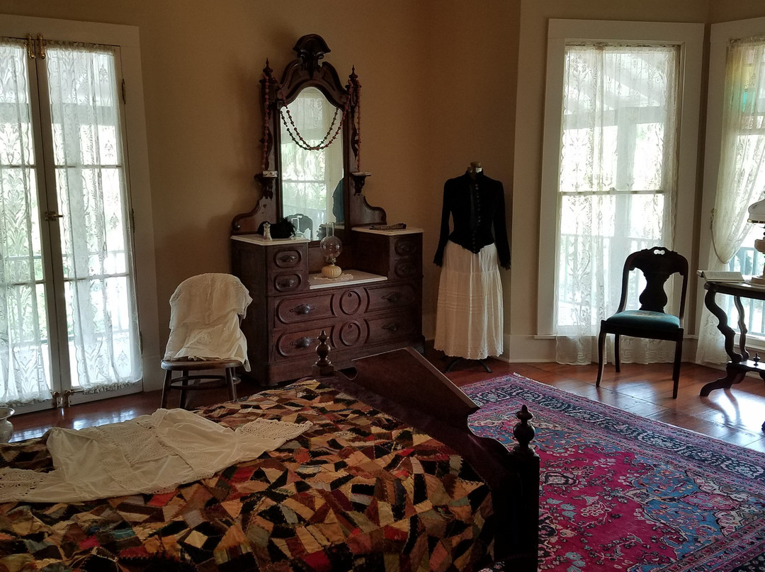 Safford House Museum-塔彭斯普林斯必去景点