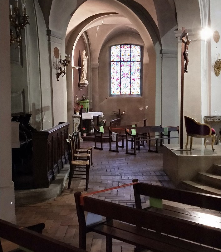 Eglise Sainte Genevieve-塞纳河畔阿涅勒必去景点