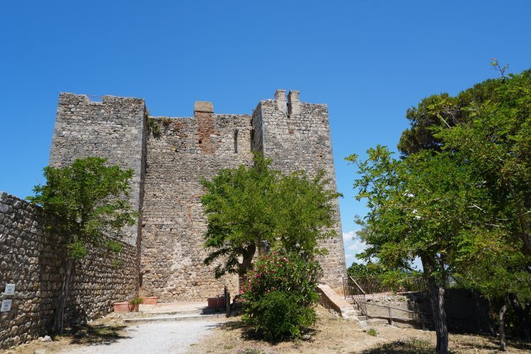 La Rocca Senese-Talamone必去景点