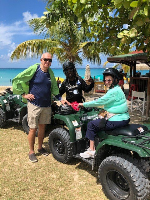 Splash in the Sun-Pointe Blanche必去景点