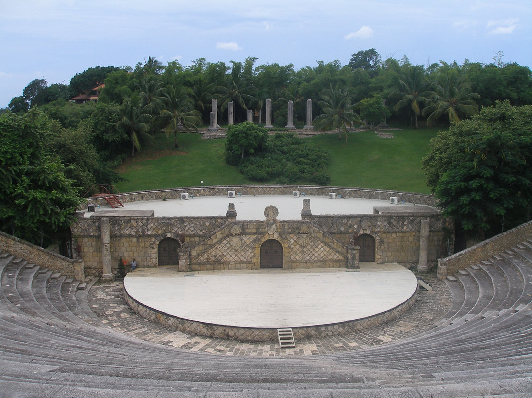 Altos de Chavon Amphitheater景点图片