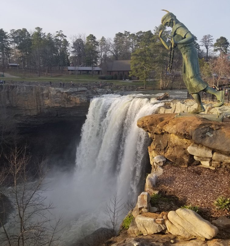 2024年4月Noccalula Falls Park & Campground景点攻略Noccalula Falls Park