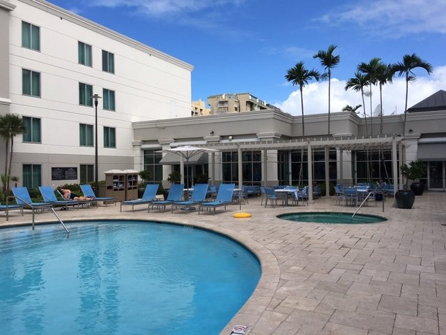 Hampton Inn & Suites By Hilton San Juan主图