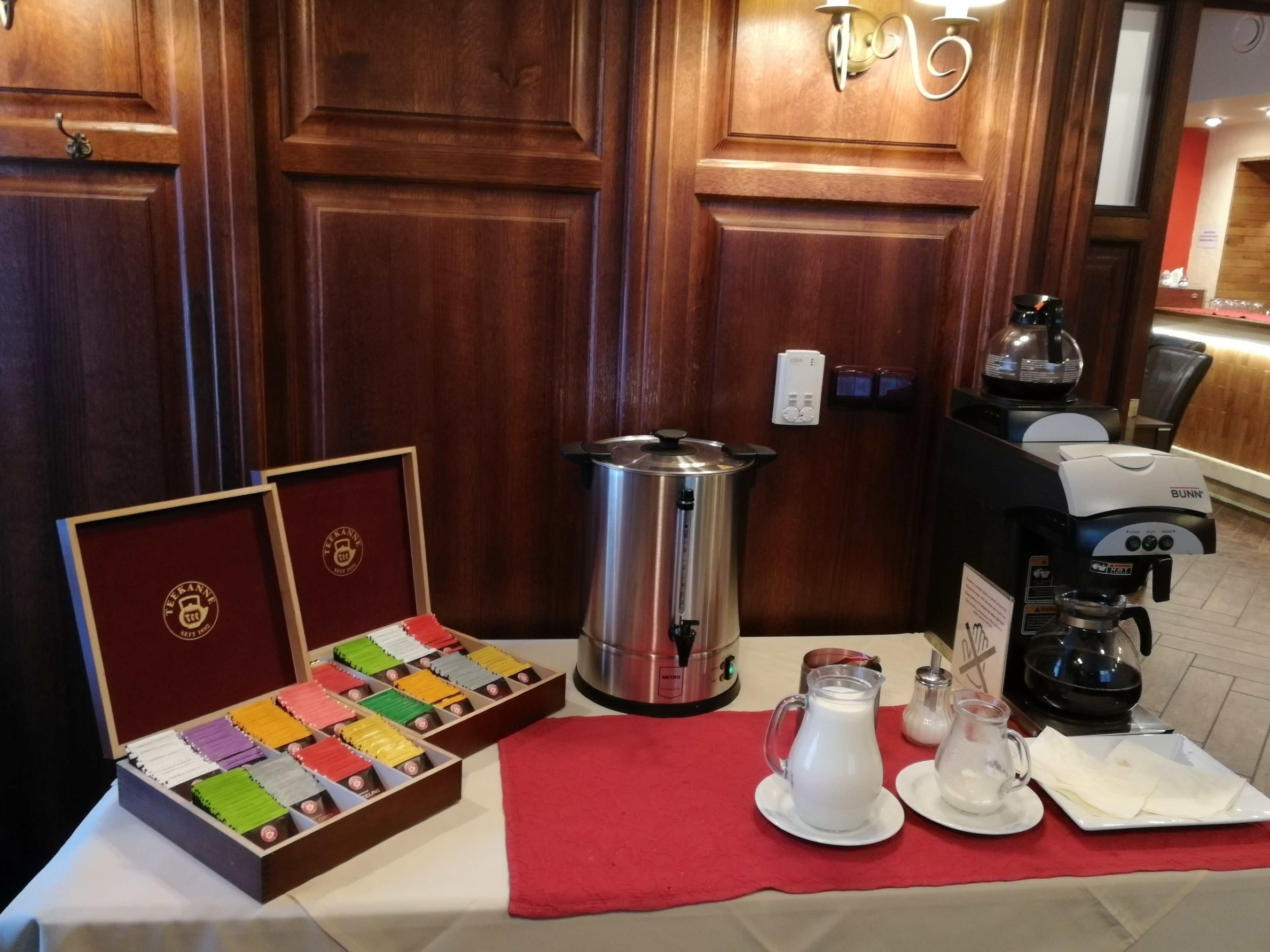 Hotel St. Moritz-官方