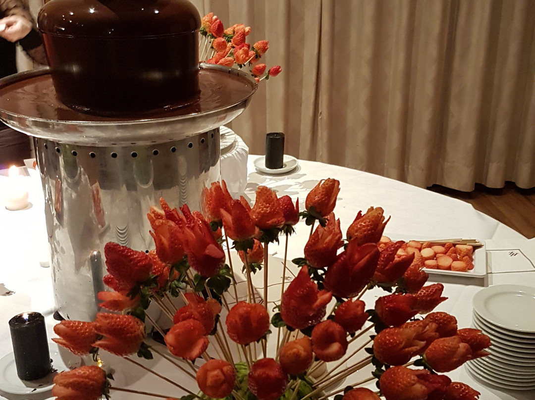 拉库阿大酒店主图