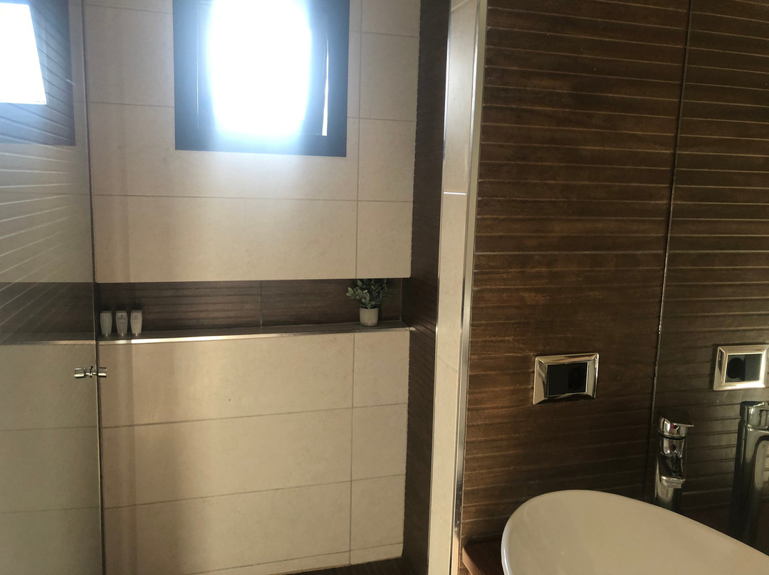 Pizzorno Lodge & Wine主图