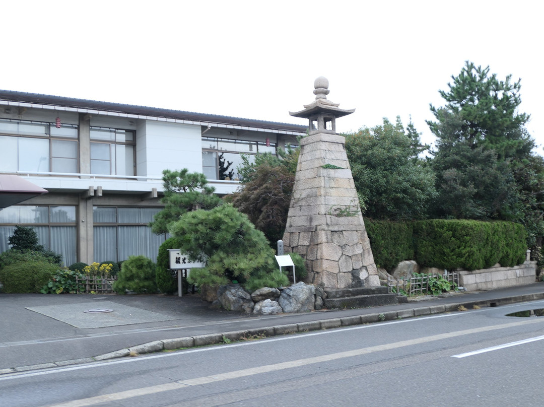 Takatoro Lantern at Suzaki-敦贺市必去景点