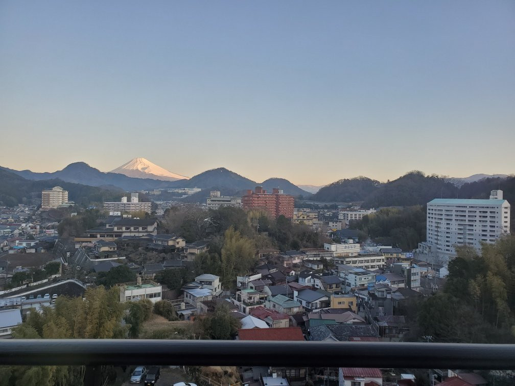 新八景园酒店主图