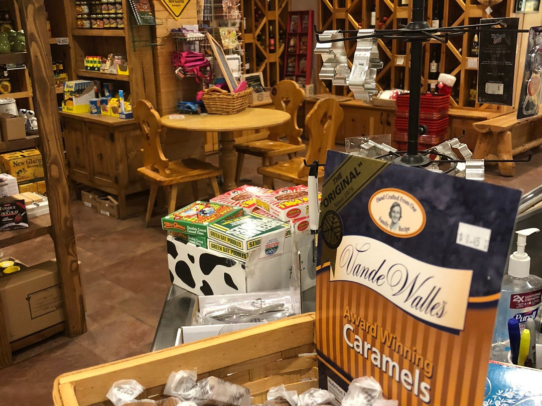 The Alp and Dell Cheese Store-Monroe必去景点