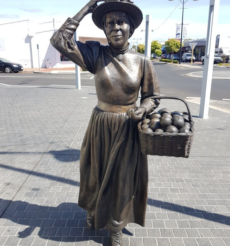 Old Court House Complex-巴瑟尔顿必去景点