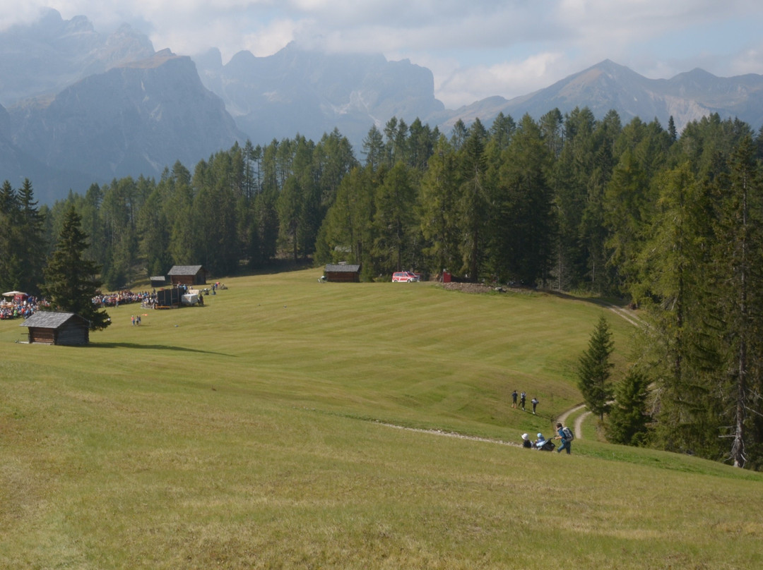 Prati di Armentara.-La Valle必去景点
