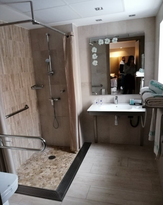 塞维拉酒店主图