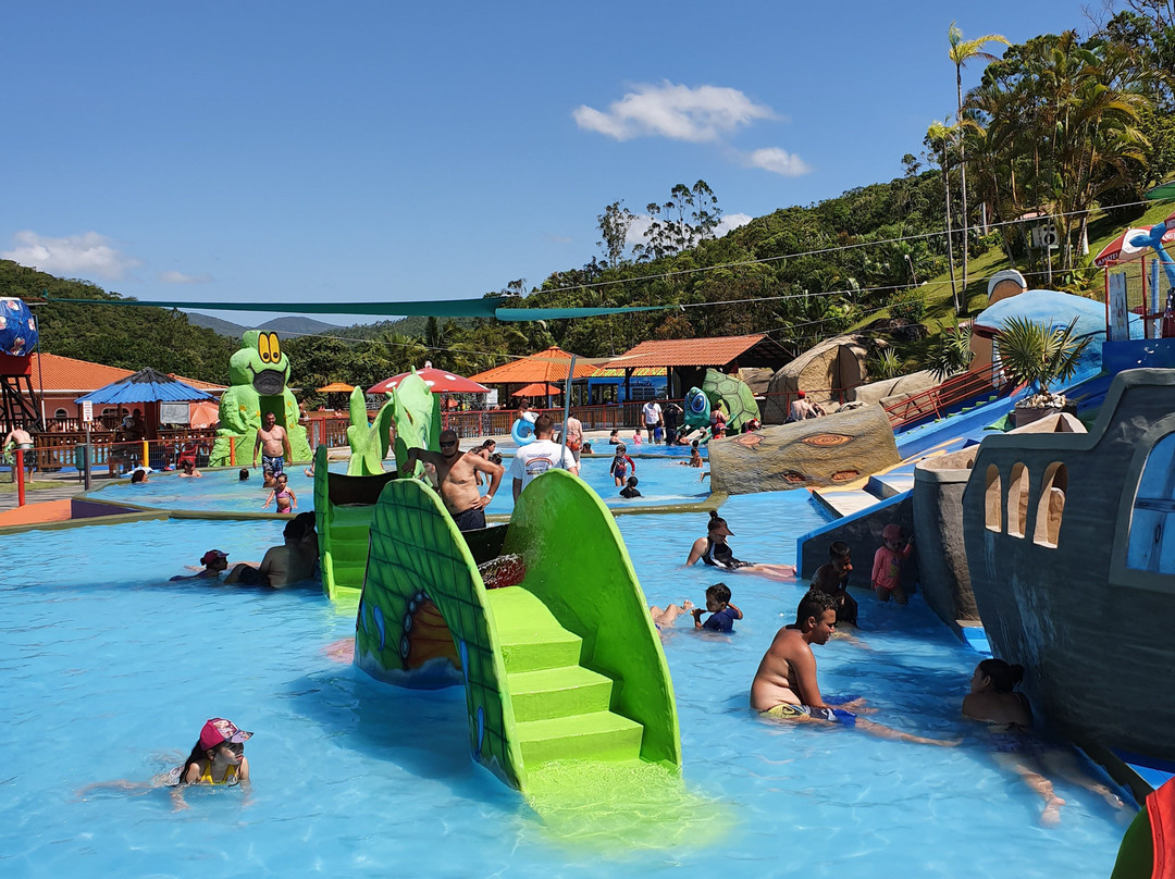 Parque Aquático Arco-iris景点图片