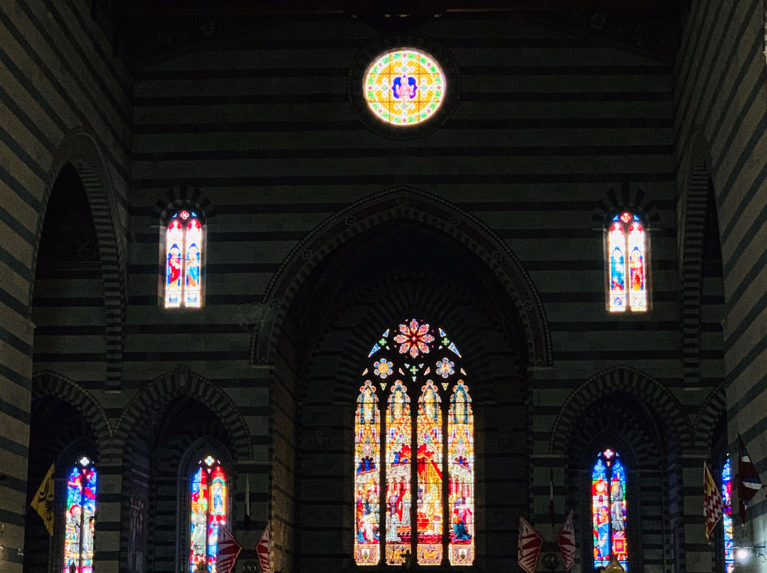 Basilica di San Francesco-锡耶纳必去景点