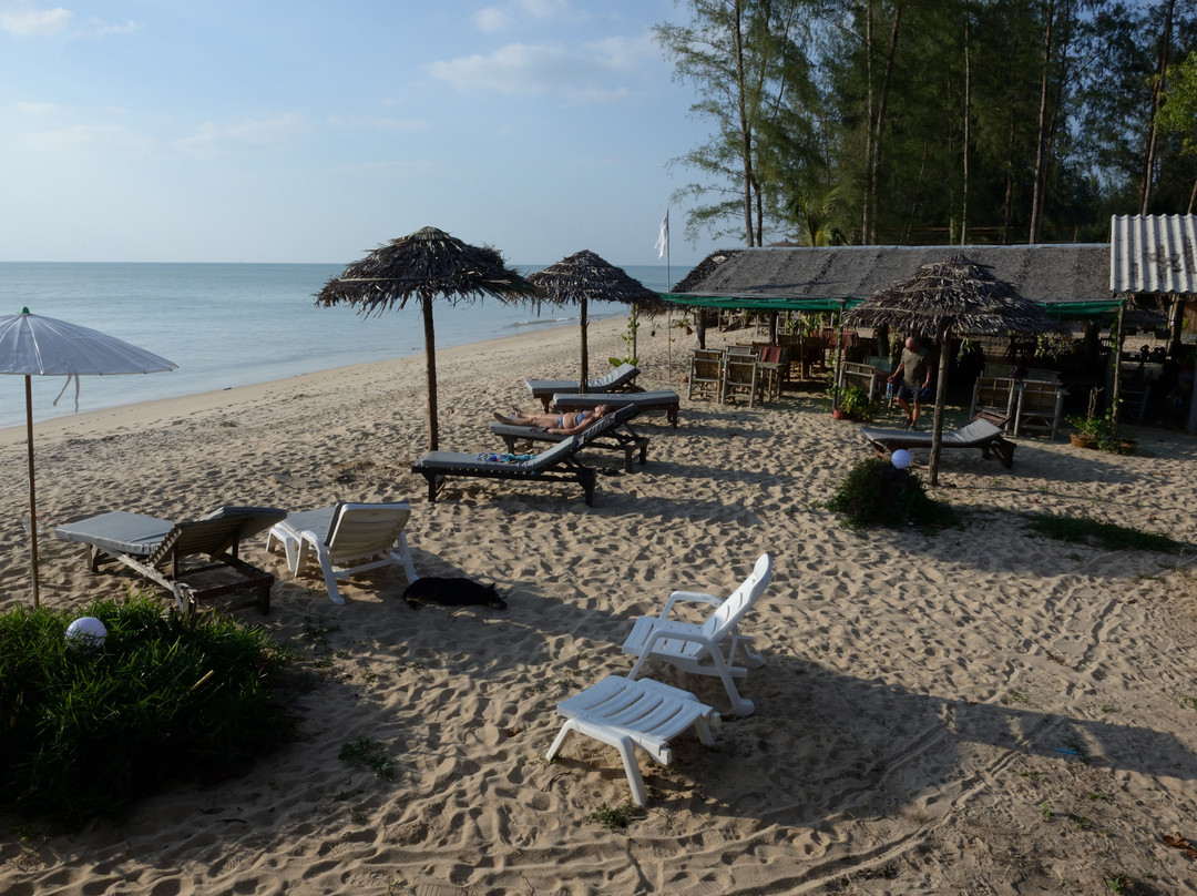 Pranee Beach Bungalows主图