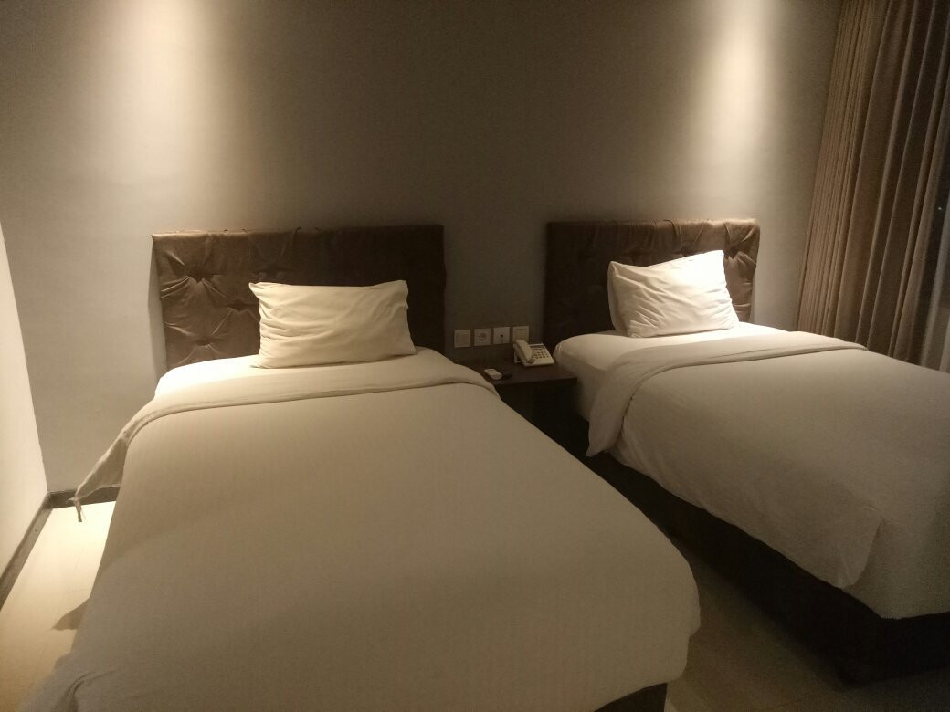 The Sun Hotel Madiun主图