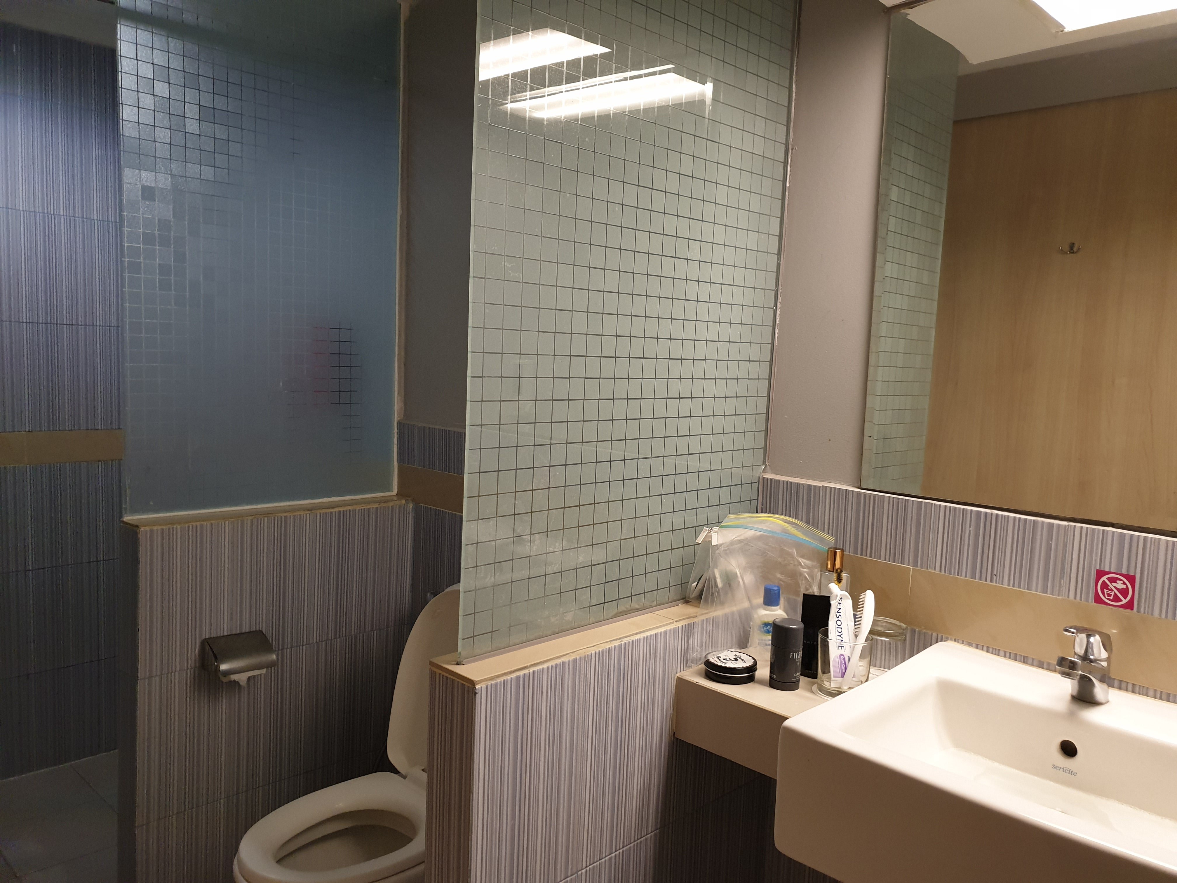 万隆喜爱酒店-浴室