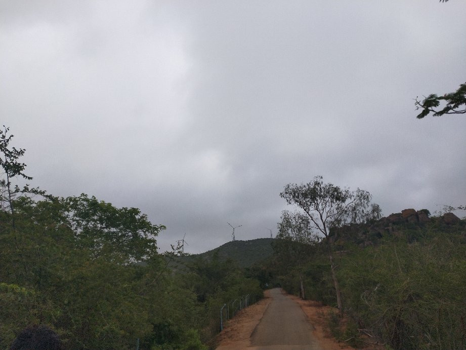 Adumalleshwara Temple景点图片