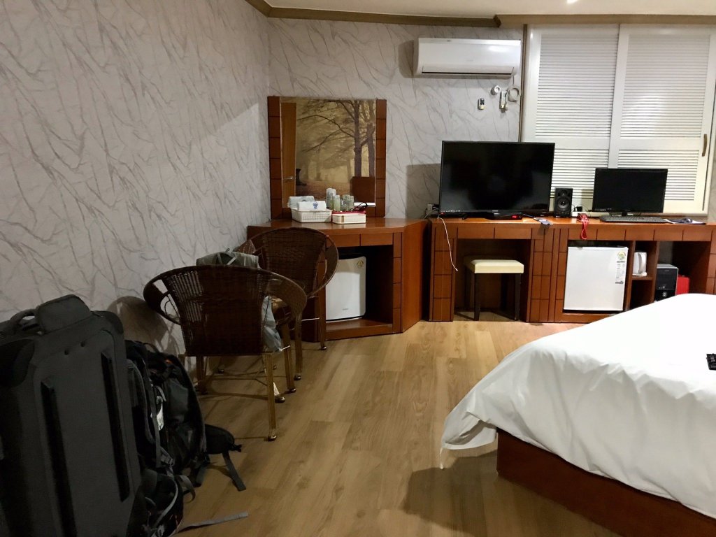 Happy Q Motel-官方