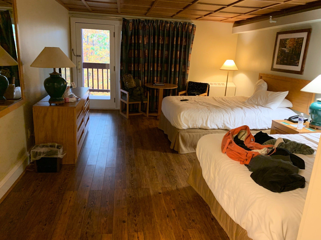 Carter Caves State Resort Park - Lodging主图