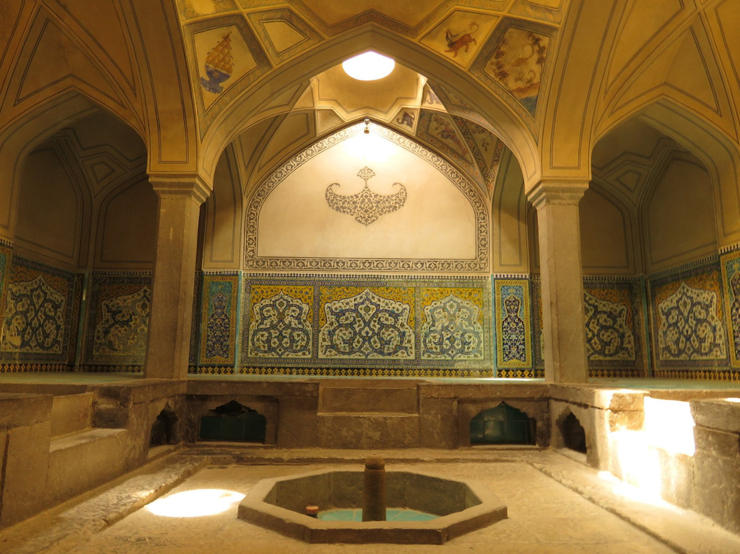 Hamam-e Ali Gholi Agha景点图片