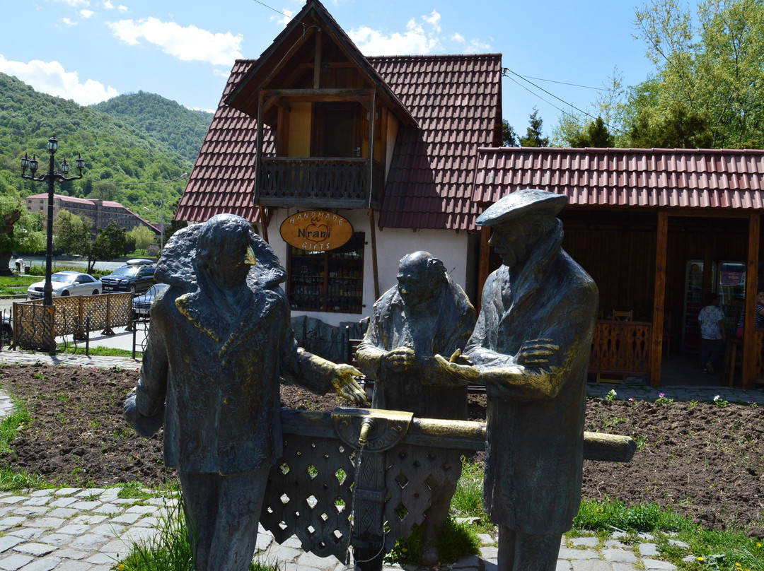 Monument to the Heroes of the Film Mimino景点图片