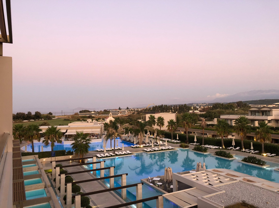 Avra Imperial Hotel主图