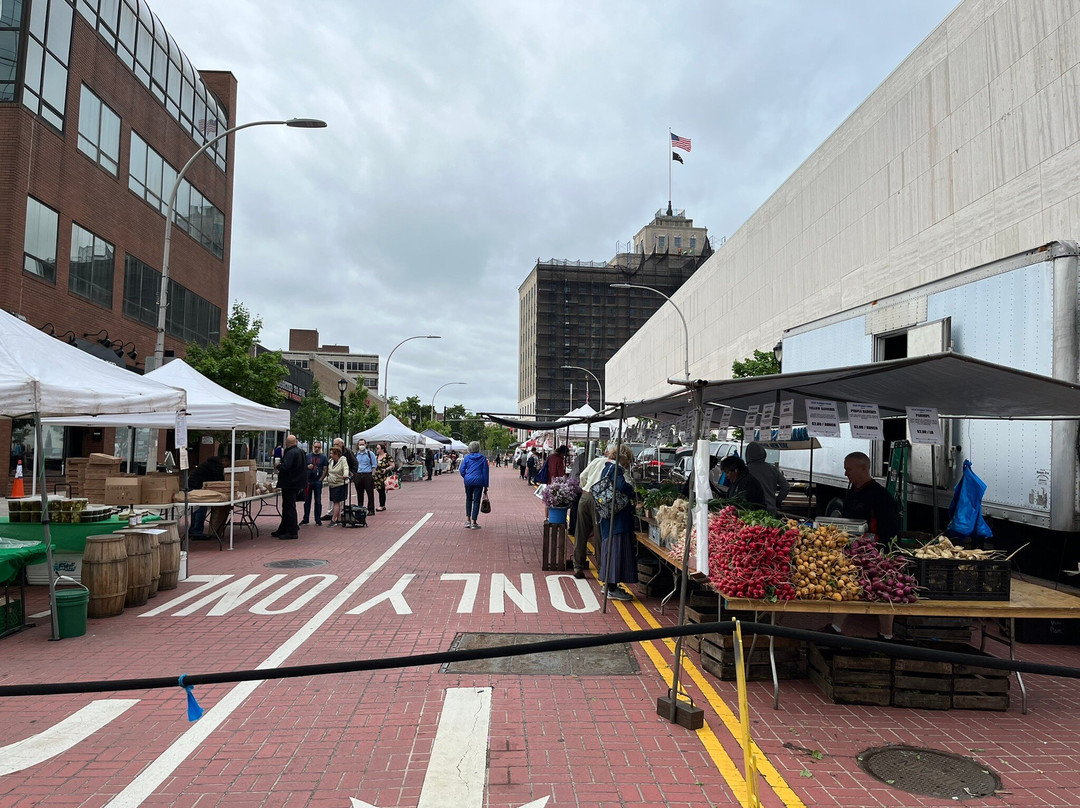 White Plains Farmers Market景点图片