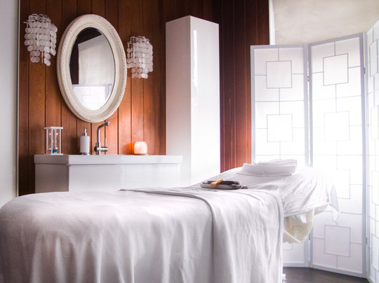 Normandy旅游景点-Seventh Wonder Holistic Spa