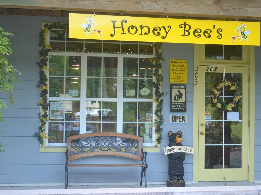 Honey Bee's景点图片