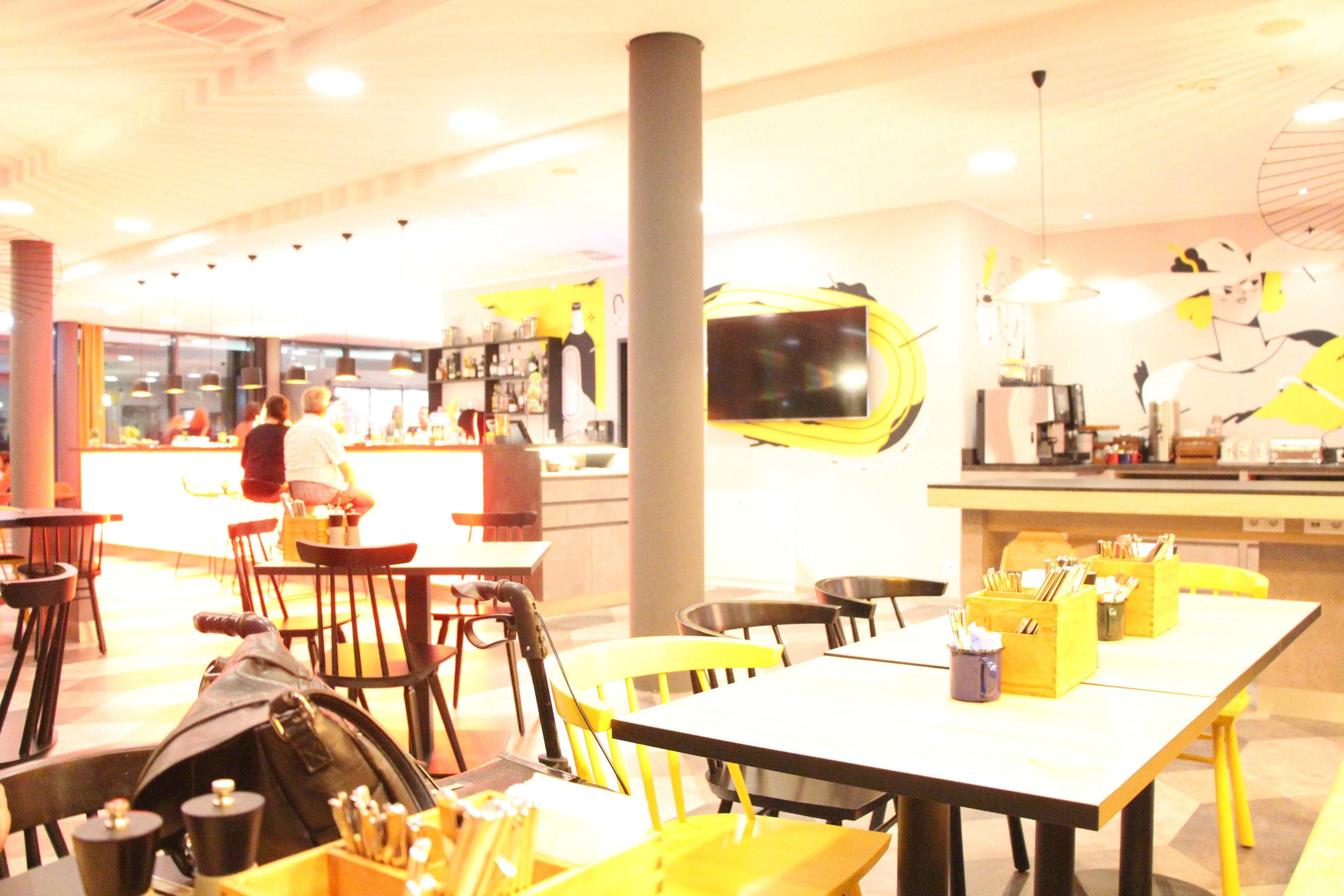 Holiday Inn - The Niu, Fury Aschheim Messe By Ihg-餐饮