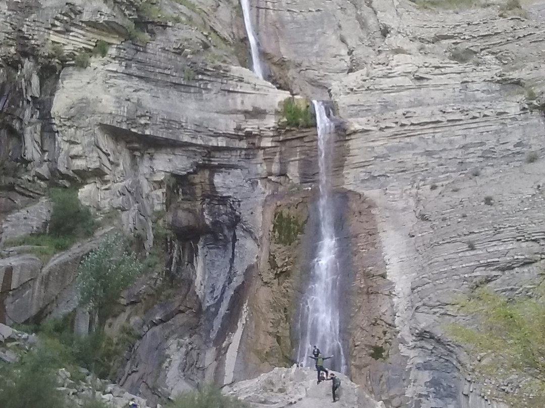 Cascada Del Sorrosal景点图片