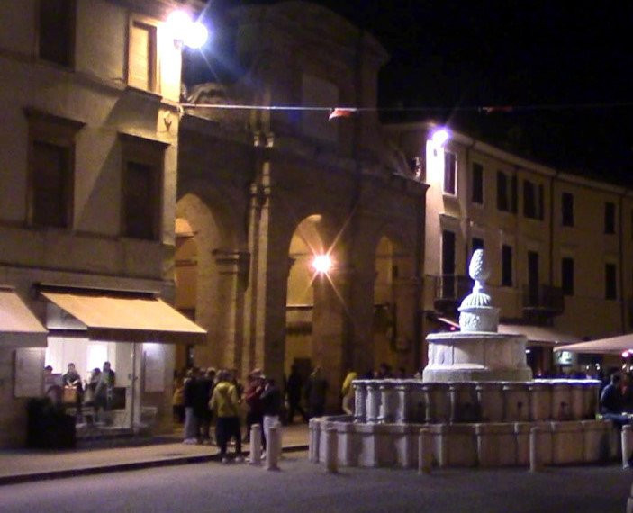 Fontana della Pigna景点图片