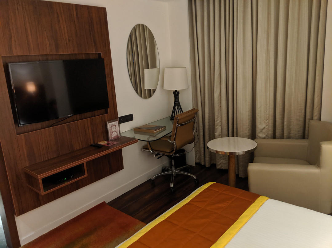 Southend by TGI主图