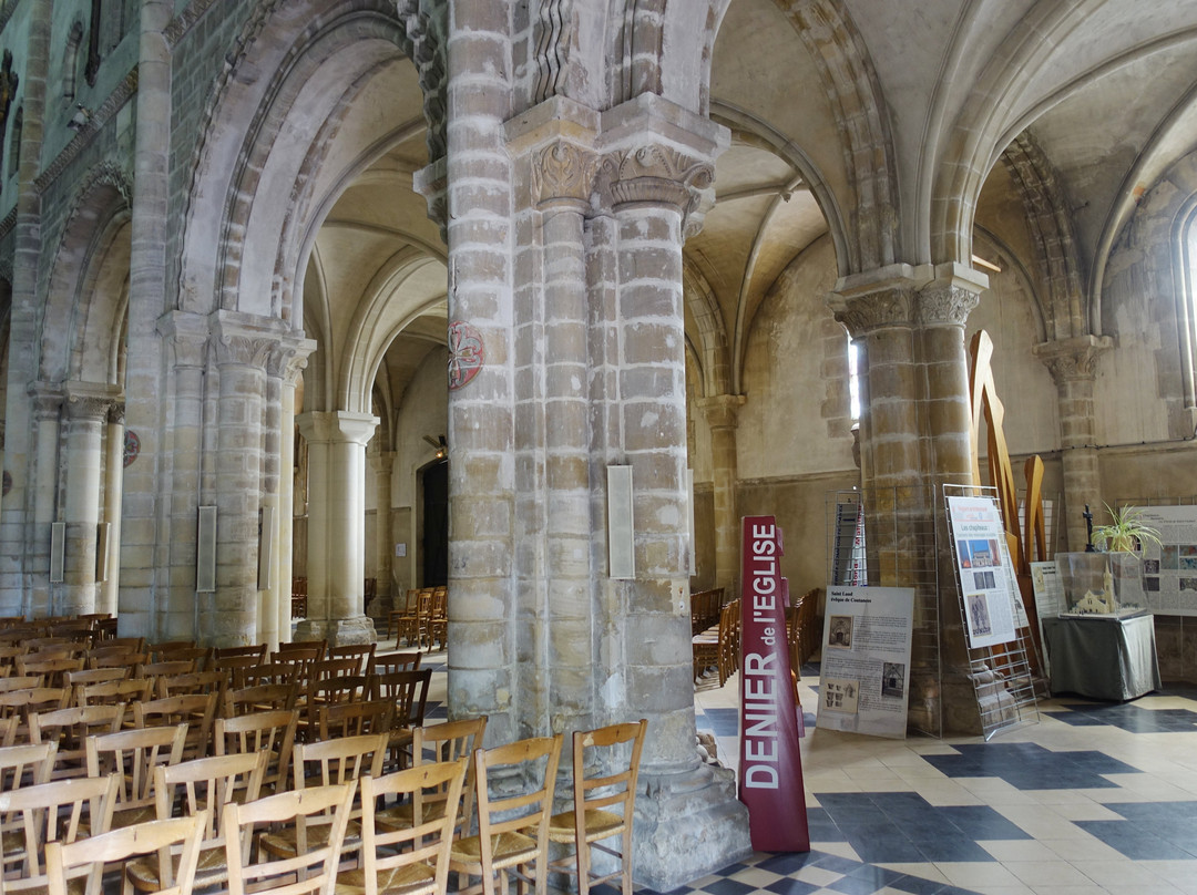 Église Sainte-Croix景点图片
