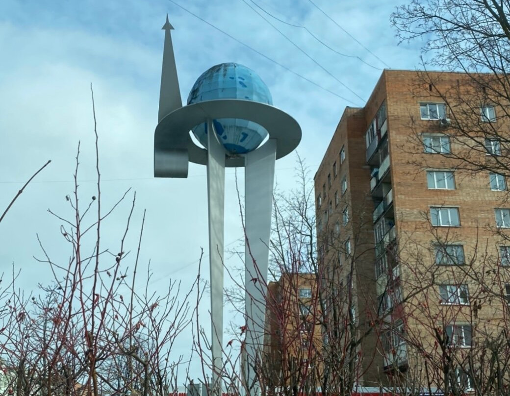 Monument to Metallurgists-Rollers-Stupino必去景点