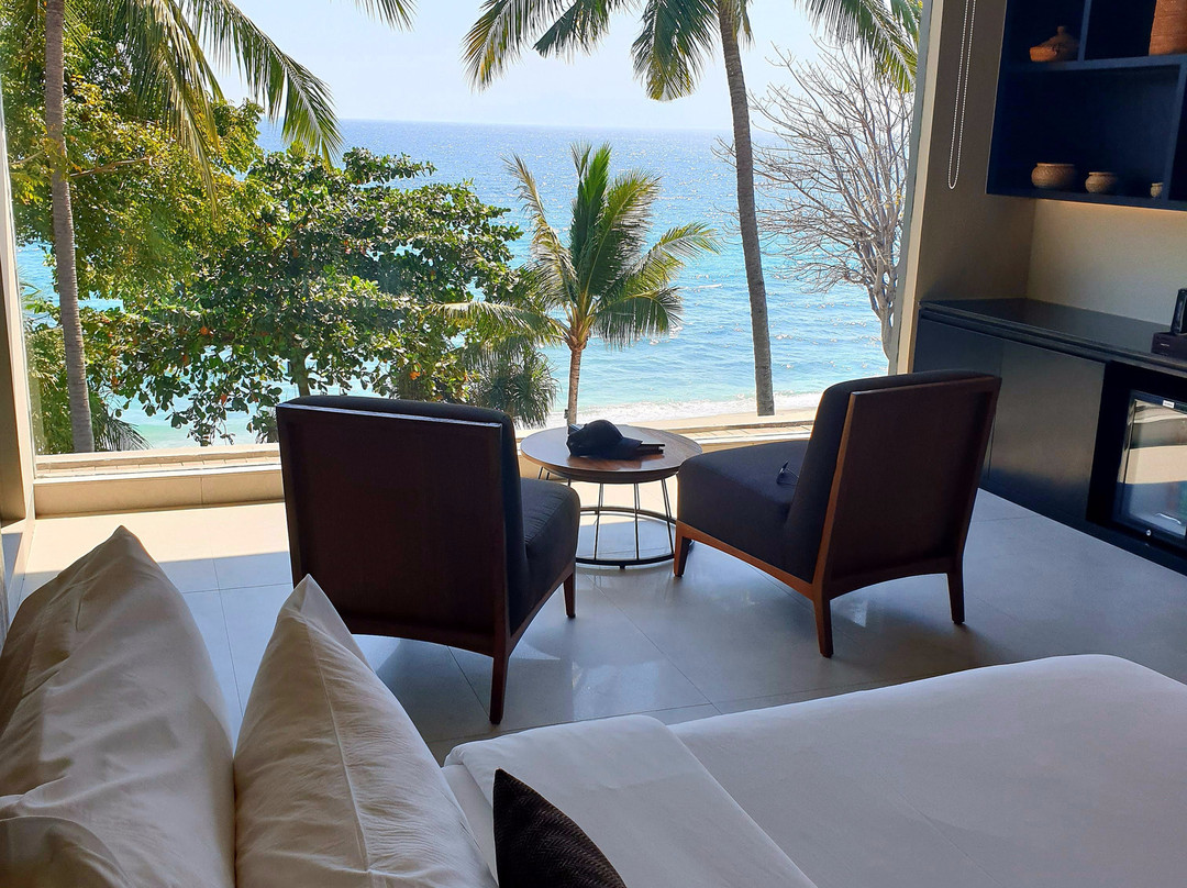 卡塔马兰度假酒店主图