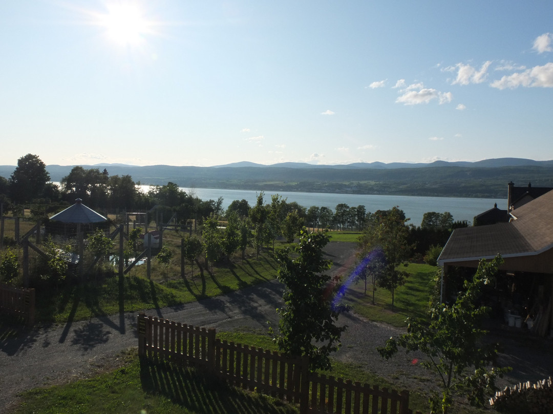 Au Poste De Traite主图