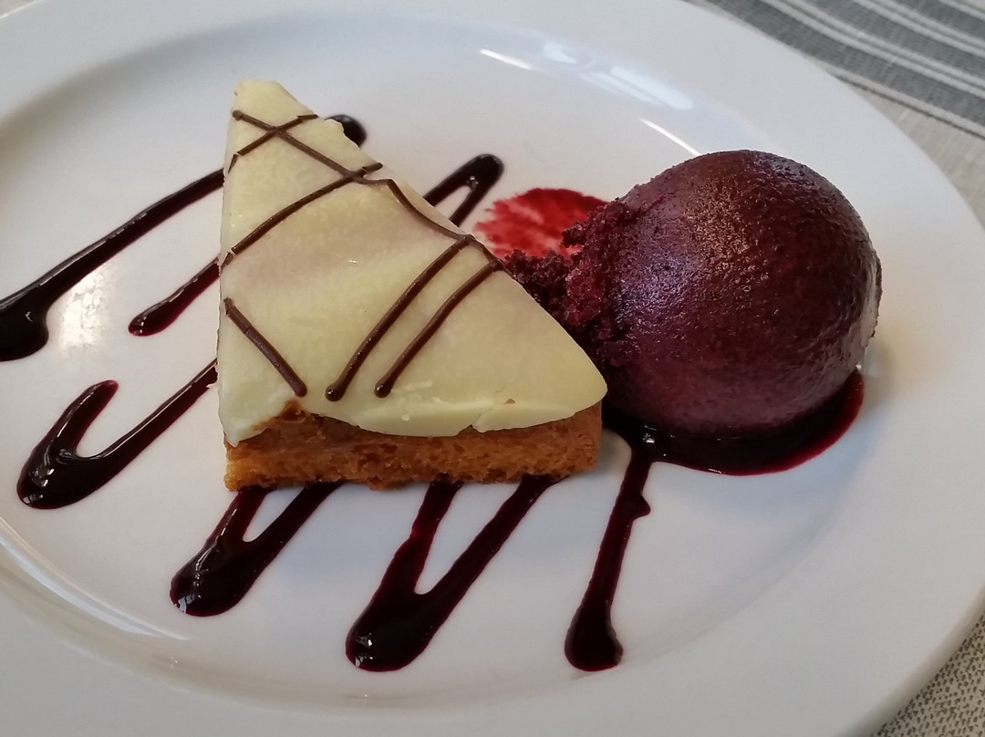 库鲁苏克酒店主图