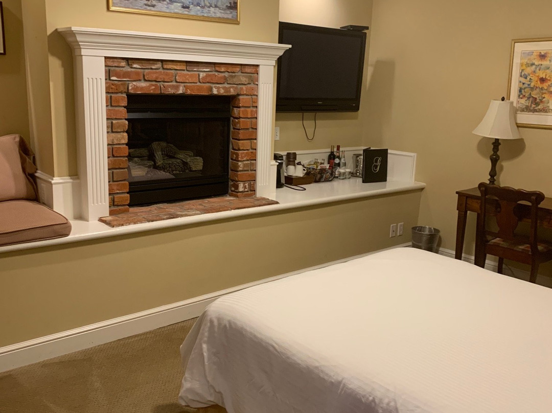 索萨利托山墙酒店主图