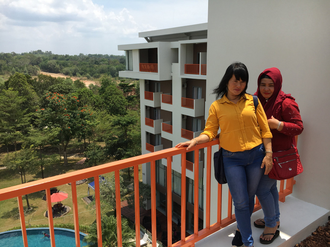 Soll Marina Hotel & Conference Center Bangka主图