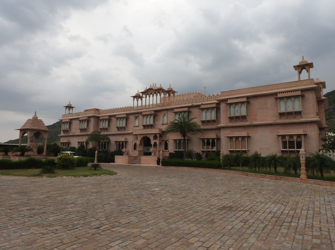 班瓦尔辛格宫酒店主图