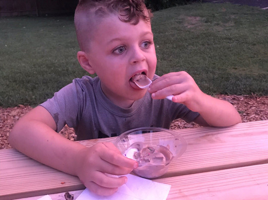 Cheviot餐馆和美食-Kellers Cone Zone