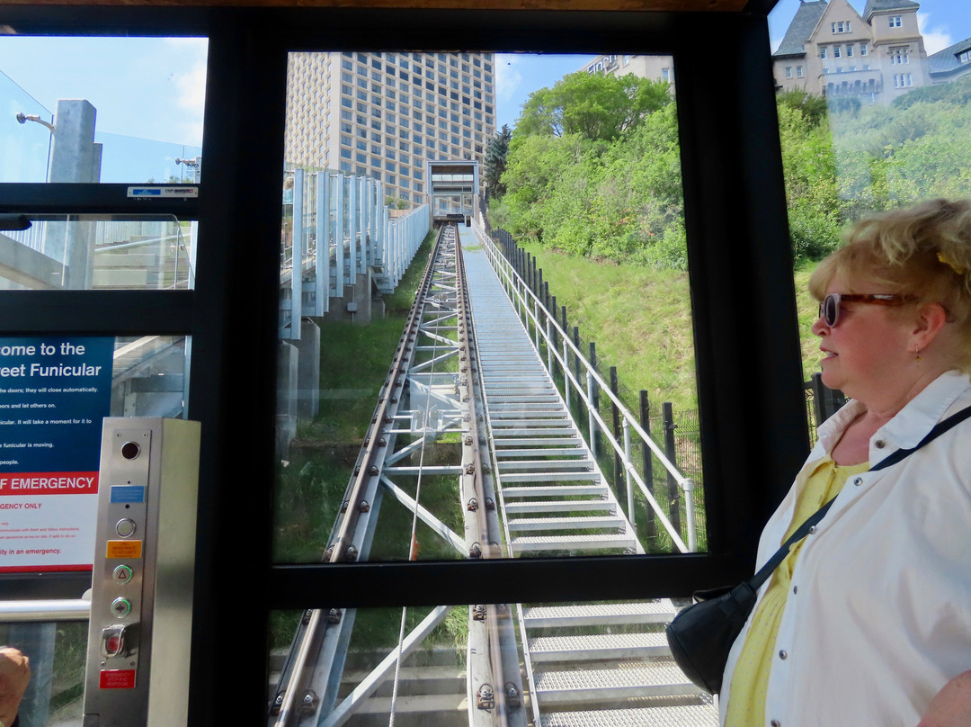 100 Street Funicular-埃德蒙顿必去景点
