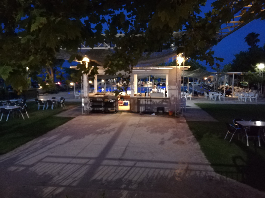 GMP Bouka Resort Hotel主图