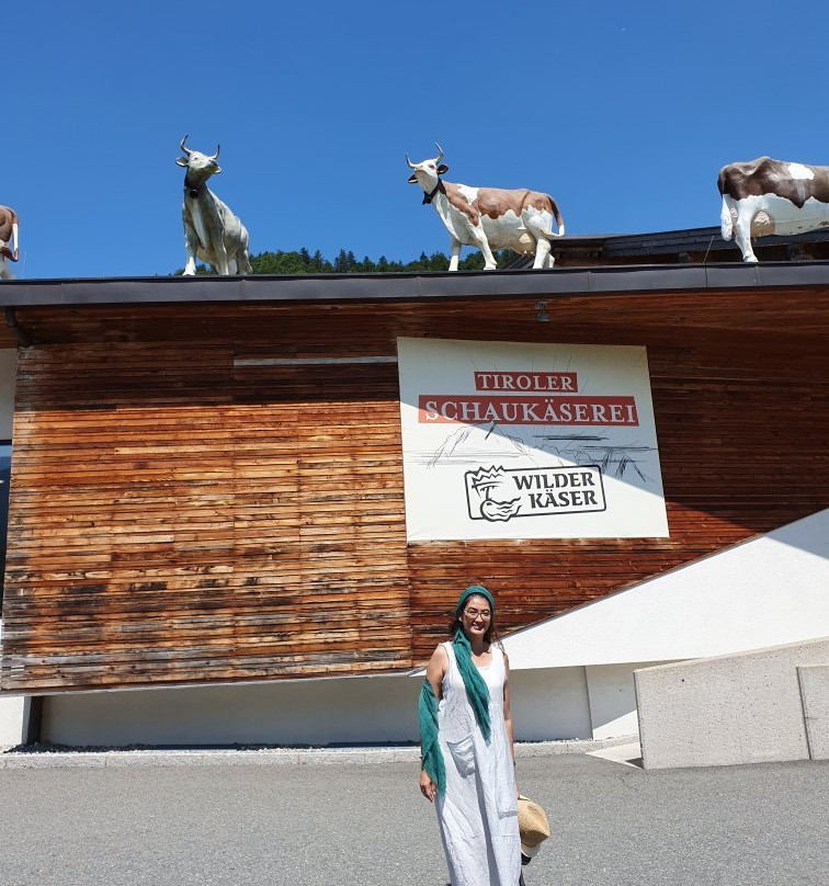 Tiroler Schaukäserei Wilder Käser-教堂村堤候必去景点
