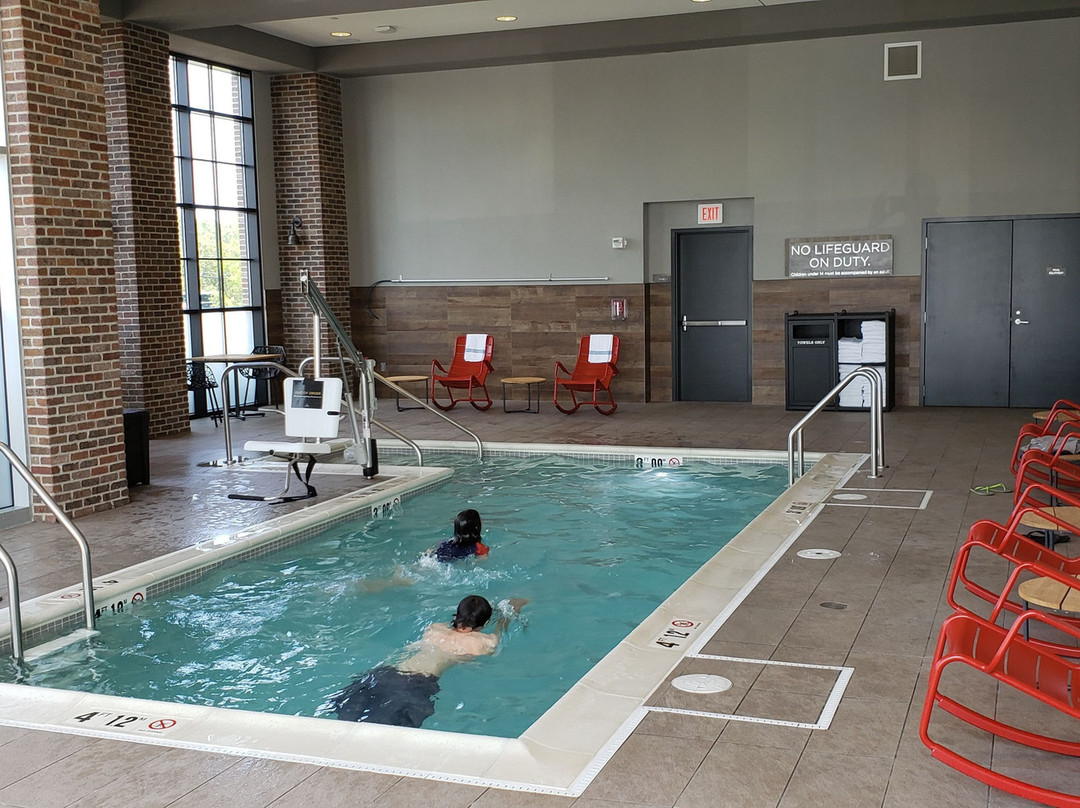 Archer Hotel Burlington主图